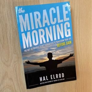 Hal Elrod The Miracle Morning Soft Cover gently read